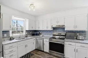 4 Woodbend Ct, Mauldin, SC 29662 - Photo 9