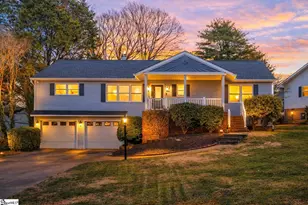 202 Kenilworth Dr, Greenville, SC 29615 - Photo 1