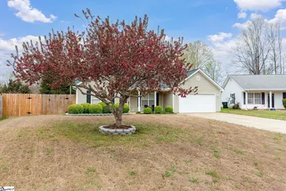 2017 Small Meadows Court, Fountain Inn, SC 29644 - Photo 3