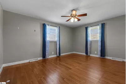 300 N Green Street, Williamston, SC 29697 - Photo 25