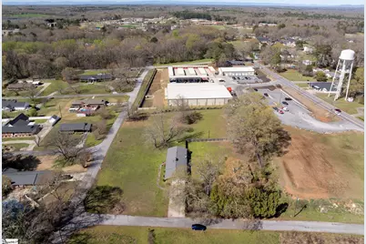 300 N Green Street, Williamston, SC 29697 - Photo 3