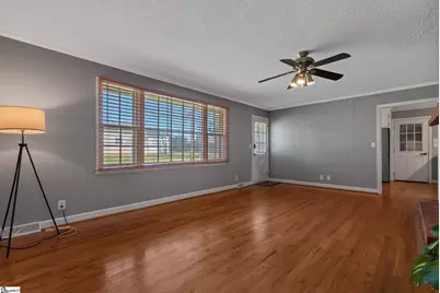 300 N Green Street, Williamston, SC 29697 - Photo 15
