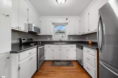300 N Green Street, Williamston, SC 29697 - Photo 15