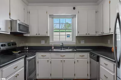 300 N Green Street, Williamston, SC 29697 - Photo 3