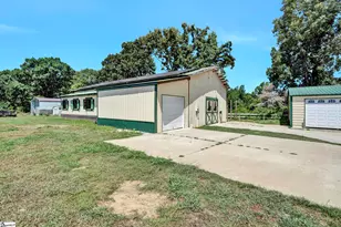 313 Henderson Rd, Gray Court, SC 29645 - Photo 3