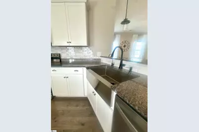 530 Beechcreek Drive, Spartanburg, SC 29303 - Photo 17