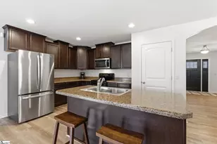 332 Terilyn Ct, Greenville, SC 29611 - Photo 7