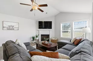 332 Terilyn Ct, Greenville, SC 29611 - Photo 5