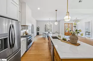 329 Thompson Rd, Taylors, SC 29687 - Photo 15