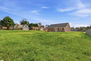 621 Drew St, Greenville, SC 29617 - Photo 27