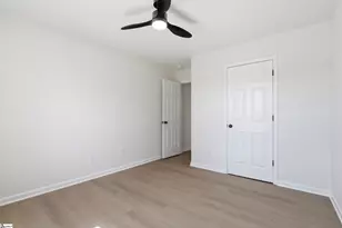 621 Drew St, Greenville, SC 29617 - Photo 15