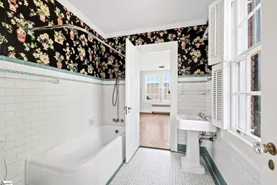 305 N Main Street, Greer, SC 29650 - Photo 31