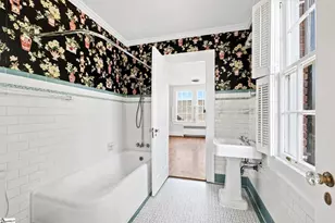 305 N Main St, Greer, SC 29650 - Photo 31