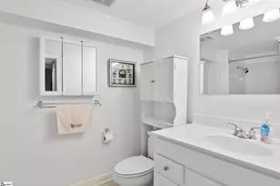 250 Thompson Rd, Taylors, SC 29687 - Photo 23