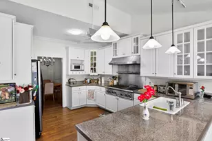 250 Thompson Rd, Taylors, SC 29687 - Photo 7