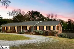 250 Thompson Rd, Taylors, SC 29687 - Photo 1