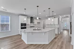 502 Forest Edge Ct, Simpsonville, SC 29681 - Photo 3