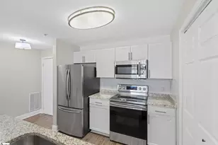 10 E Washington St, Greenville, SC 29601 - Photo 9