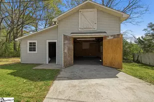 1906 Dobbins Ave, Anderson, SC 29625 - Photo 17