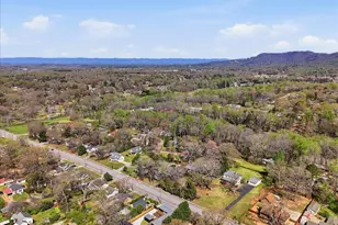 833 N Franklin Rd, Greenville, SC 29617 - Photo 33