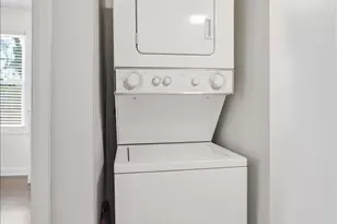 833 N Franklin Rd, Greenville, SC 29617 - Photo 17