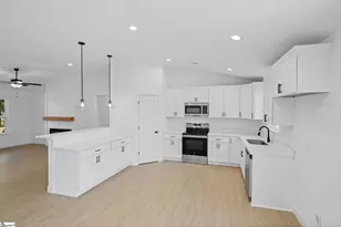 131 Old Settle Rd, Inman, SC 29349 - Photo 7