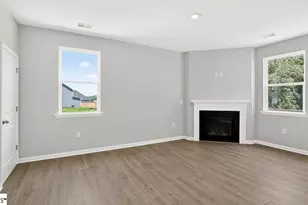 540 Landseer Dr, Landrum, SC 29356 - Photo 9