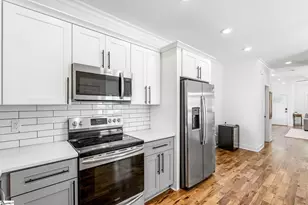 7 Railroad St, Greenville, SC 29607 - Photo 11