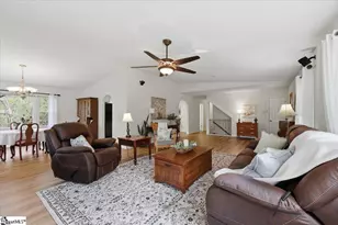 90 Southwood Dr, Greenville, SC 29605 - Photo 11