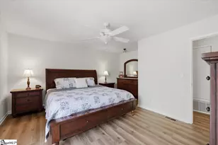 90 Southwood Dr, Greenville, SC 29605 - Photo 19