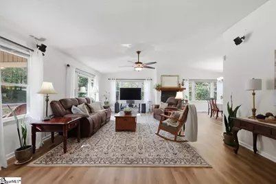 90 Southwood Drive, Greenville, SC 29605 - Photo 7