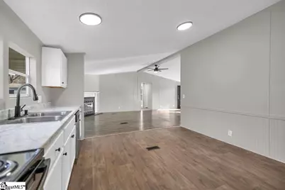 4 Riverbreeze Road, Greenville, SC 29611 - Photo 5