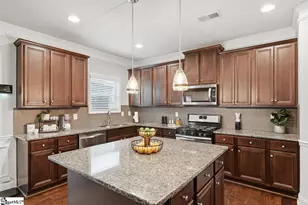 536 W Saddletree Dr, Reidville, SC 29388 - Photo 13