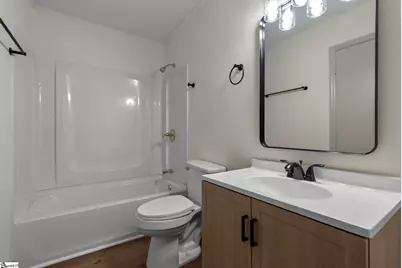 100 Whitener Avenue, Spartanburg, SC 29306 - Photo 9