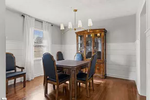 1153 Lakeview Dr, Greenville, SC 29611 - Photo 9