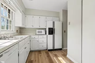 34 Summercreek Dr, Spartanburg, SC 29307 - Photo 9