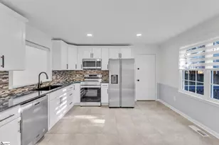 308 Oak Valley Dr, Simpsonville, SC 29681 - Photo 9