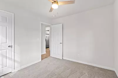 205 E Florida Street, Clinton, SC 29325 - Photo 17