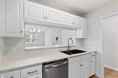 205 E Florida Street, Clinton, SC 29325 - Photo 13