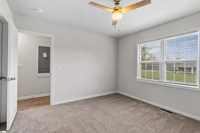 205 E Florida Street, Clinton, SC 29325 - Photo 21