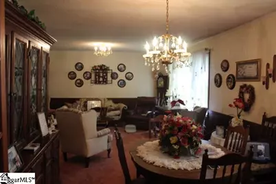 300 Marion Place, Clinton, SC 29325 - Photo 9