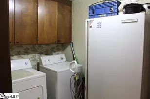 300 Marion Pl, Clinton, SC 29325 - Photo 27