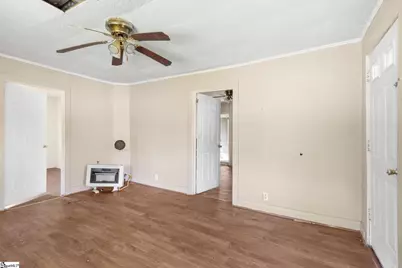 215 Truman Street, Laurens, SC 29360 - Photo 5