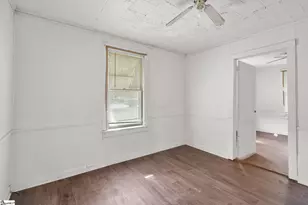 215 Truman St, Laurens, SC 29360 - Photo 19