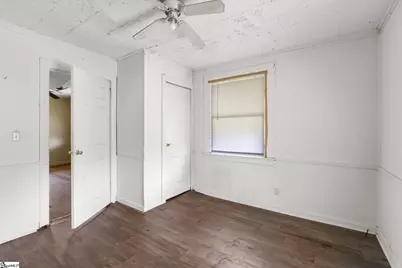 215 Truman Street, Laurens, SC 29360 - Photo 17