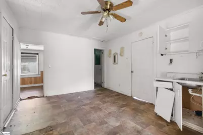 215 Truman Street, Laurens, SC 29360 - Photo 11