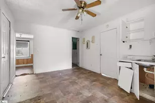 215 Truman St, Laurens, SC 29360 - Photo 11