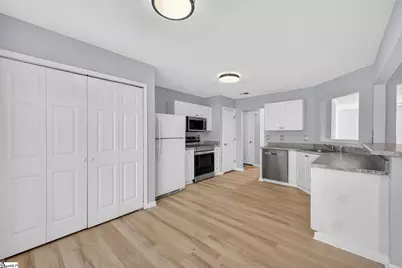 507 Fairview Lake Way, Simpsonville, SC 29680 - Photo 15