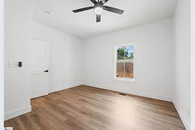 160 Holmes Drive, Spartanburg, SC 29303 - Photo 13