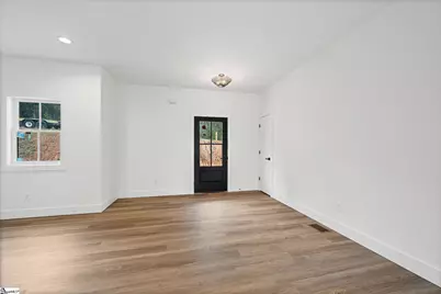 160 Holmes Drive, Spartanburg, SC 29303 - Photo 5